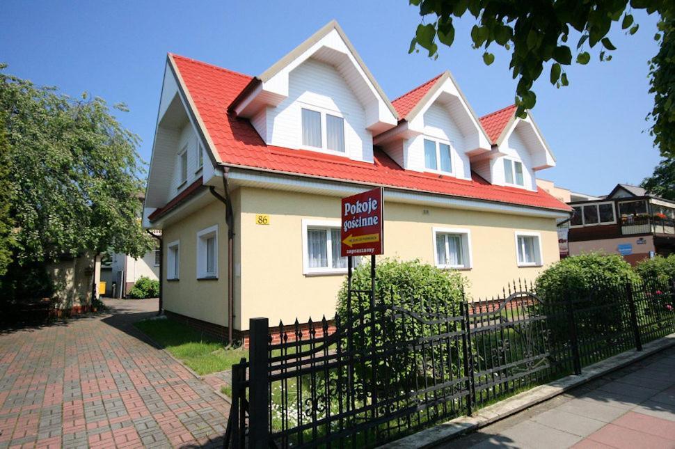 Bronisia Jastarnia Apartment ภายนอก รูปภาพ