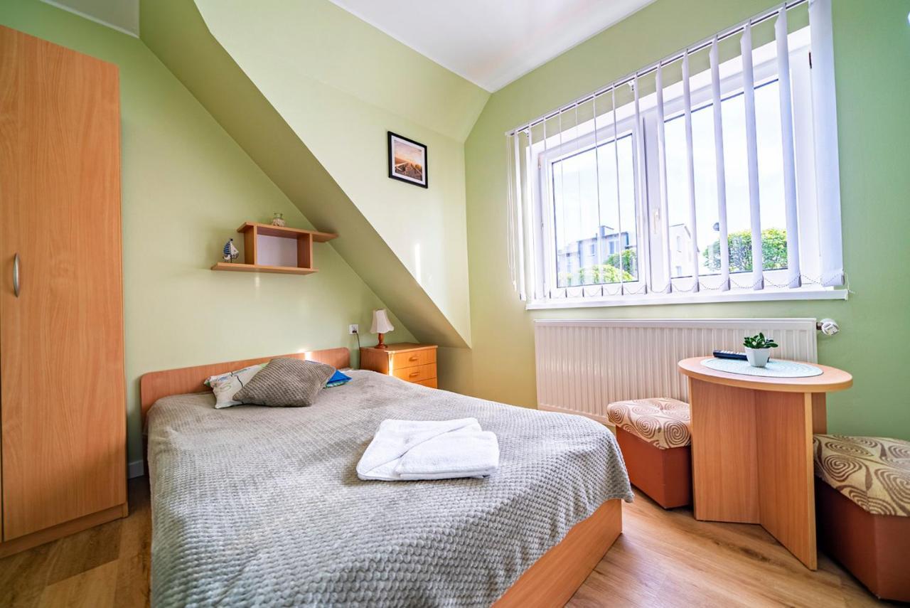 Bronisia Jastarnia Apartment ภายนอก รูปภาพ
