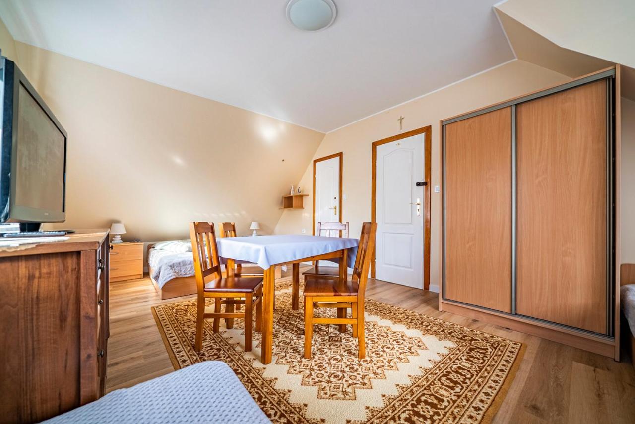 Bronisia Jastarnia Apartment ภายนอก รูปภาพ