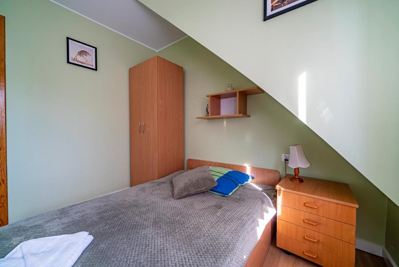 Bronisia Jastarnia Apartment ภายนอก รูปภาพ