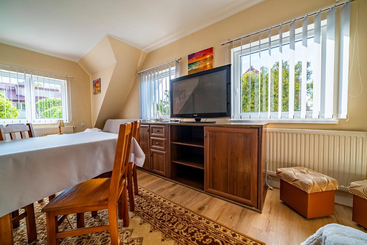 Bronisia Jastarnia Apartment ภายนอก รูปภาพ
